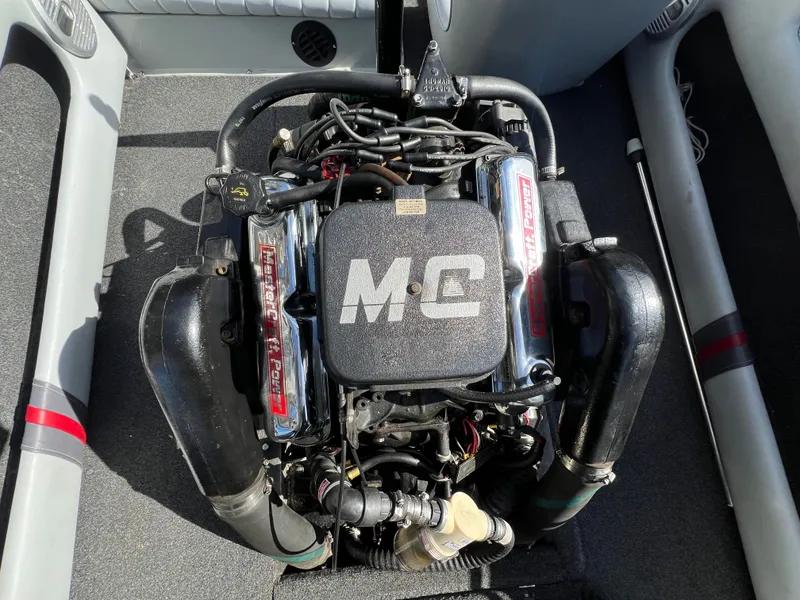 Slide: The Image of MasterCraft 190 Prostar 1988 - 15