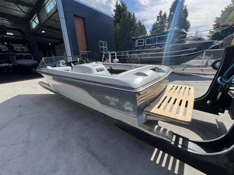 Slide: The Image of MasterCraft 190 Prostar 1988 - 6