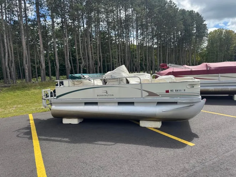 Slide: The Image of Bennington 165SF 2004 - 2