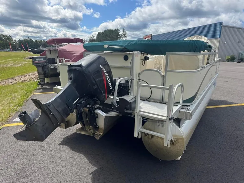 Slide: The Image of Bennington 165SF 2004 - 3