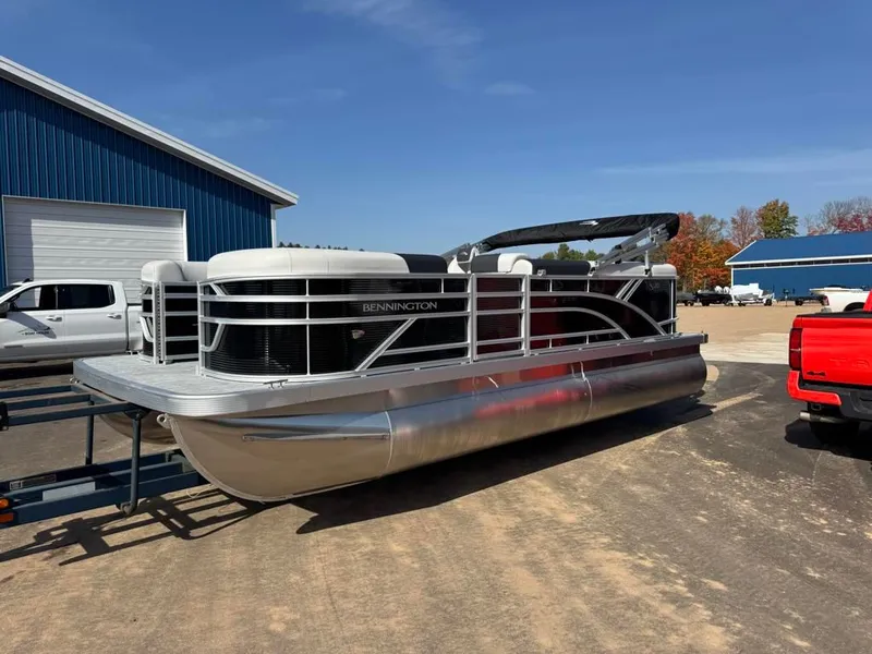 Slide: The Image of Bennington 20SLS-Snap 2026 - 4