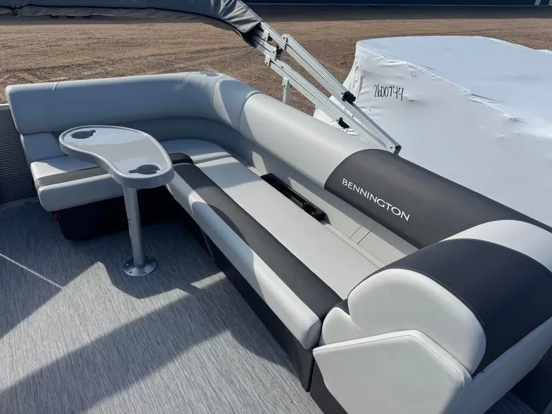 Slide: The Image of Bennington 20SLS-Snap 2026 - 15