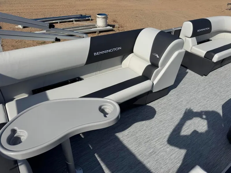 Slide: The Image of Bennington 20SLS-Snap 2026 - 16