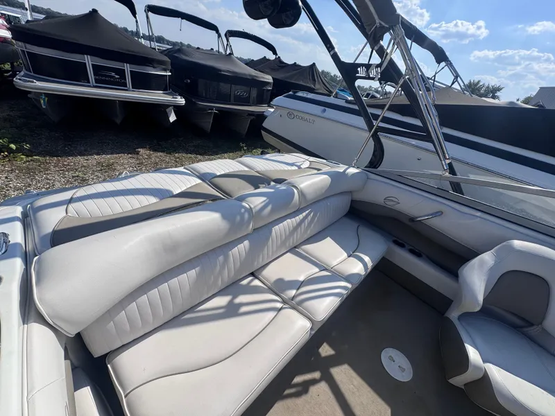 Slide: The Image of Crownline Boats 18 SS 2014 - 17