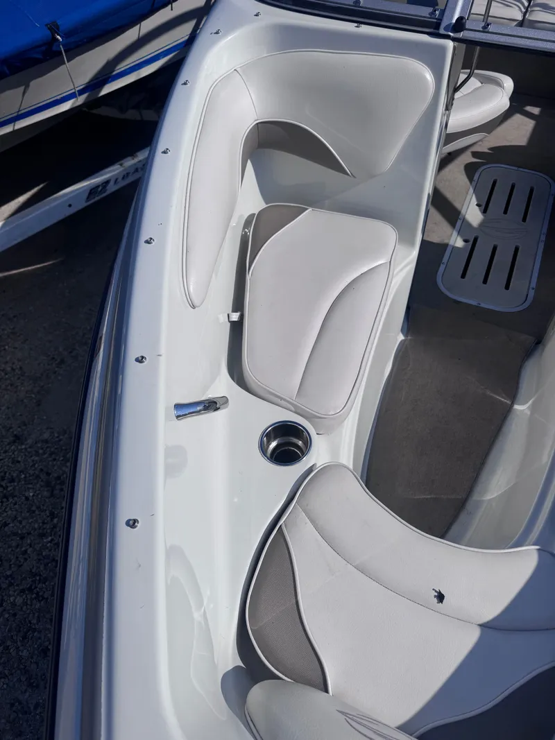 Slide: The Image of Crownline Boats 18 SS 2014 - 4