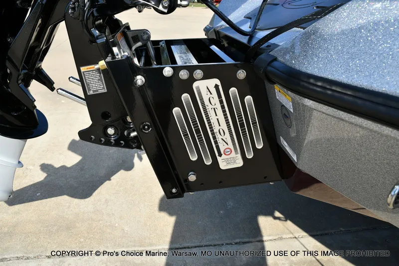 Slide: The Image of Ranger Z521R Dual Console 2026 - 8