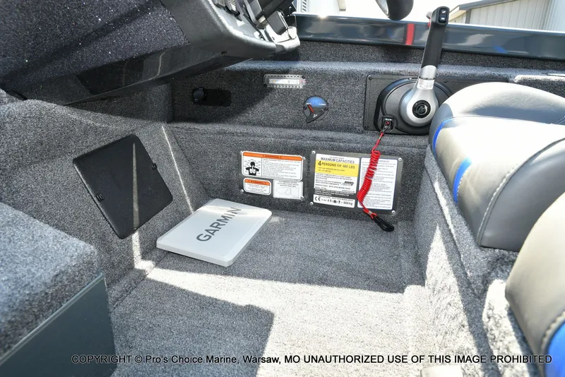 Slide: The Image of Ranger RT198P Cup Garmin Livescope Equipped 2026 - 43