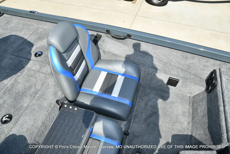 Slide: The Image of Ranger RT198P Cup Garmin Livescope Equipped 2026 - 44