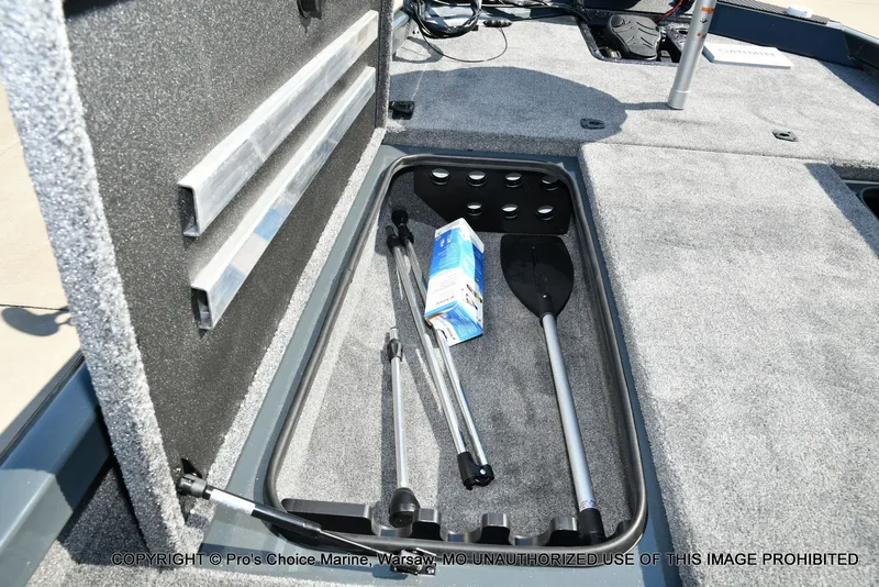 Slide: The Image of Ranger RT198P Cup Garmin Livescope Equipped 2026 - 56