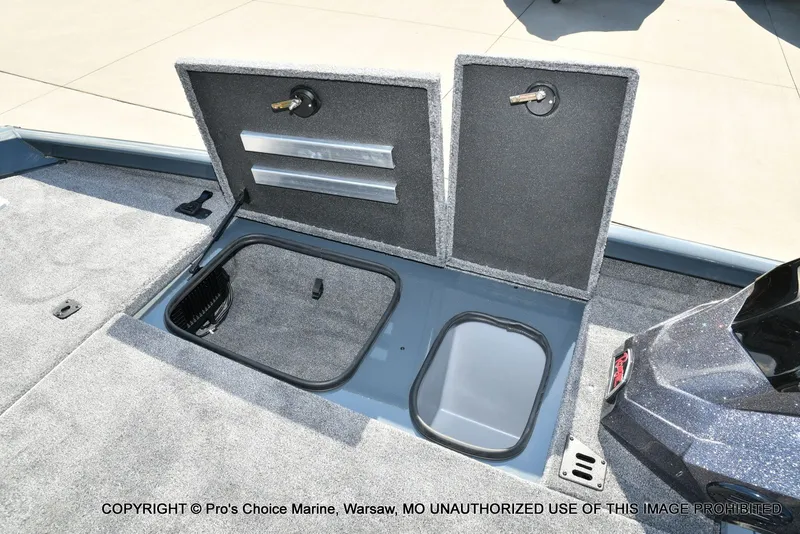 Slide: The Image of Ranger RT198P Cup Garmin Livescope Equipped 2026 - 58