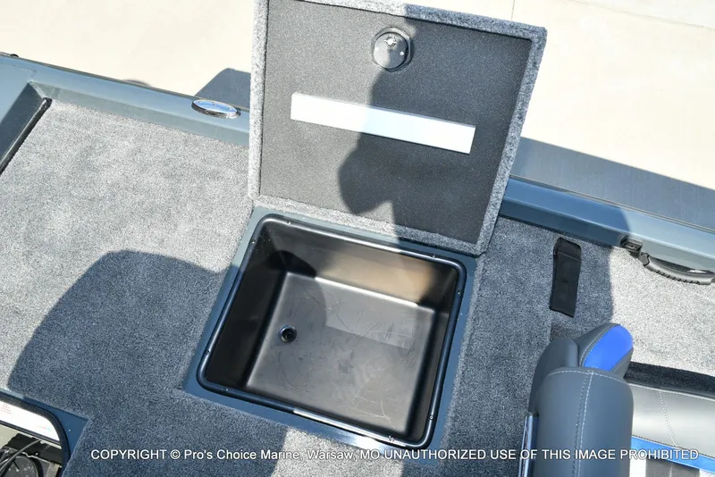 Slide: The Image of Ranger RT198P Cup Garmin Livescope Equipped 2026 - 65