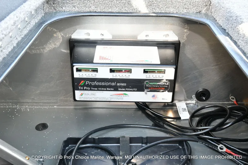 Slide: The Image of Ranger RT198P Cup Garmin Livescope Equipped 2026 - 68