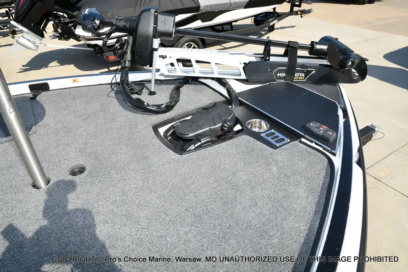 Slide: The Image of Ranger Z521R w/250Hp Pro-XS 2026 - 10