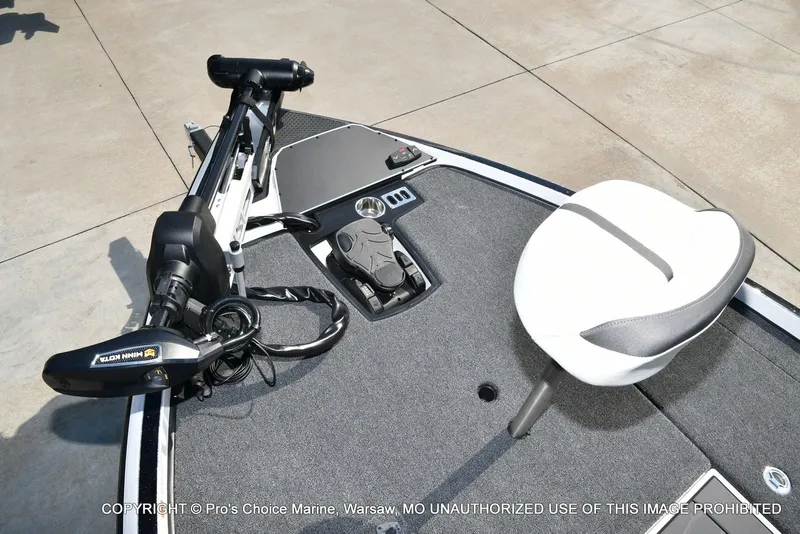 Slide: The Image of Ranger Z521R w/250Hp Pro-XS 2026 - 13