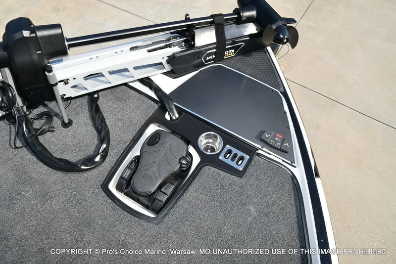 Slide: The Image of Ranger Z521R w/250Hp Pro-XS 2026 - 14