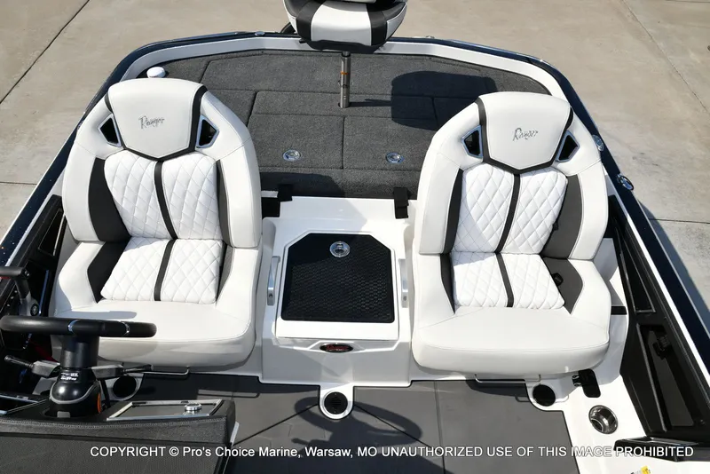 Slide: The Image of Ranger Z521R w/250Hp Pro-XS 2026 - 16