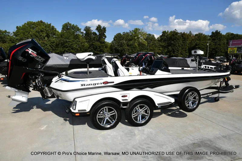 Slide: The Image of Ranger Z521R w/250Hp Pro-XS 2026 - 23