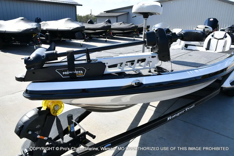 Slide: The Image of Ranger Z521R w/250Hp Pro-XS 2026 - 32