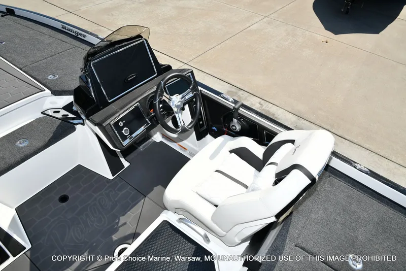 Slide: The Image of Ranger Z521R w/250Hp Pro-XS 2026 - 44