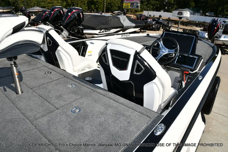 Slide: The Image of Ranger Z521R w/250Hp Pro-XS 2026 - 5