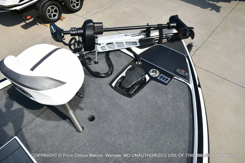 Slide: The Image of Ranger Z521R w/250Hp Pro-XS 2026 - 51