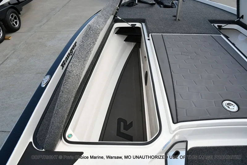 Slide: The Image of Ranger Z521R w/250Hp Pro-XS 2026 - 61