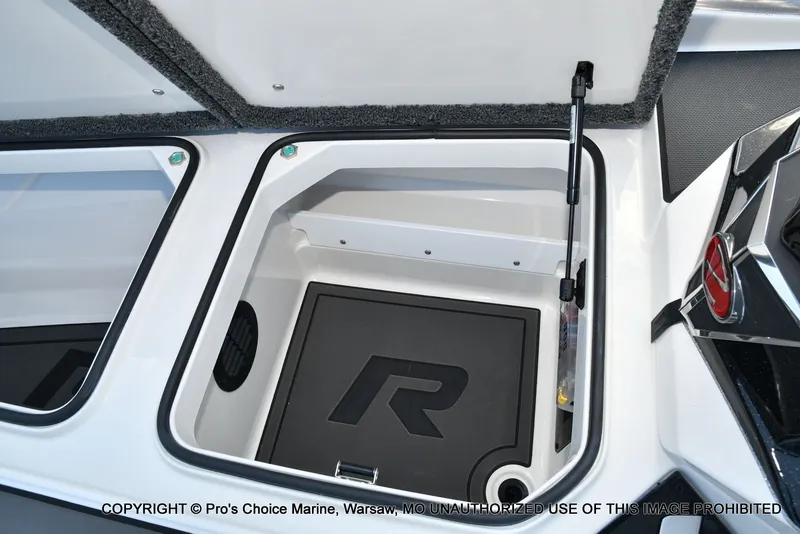 Slide: The Image of Ranger Z521R w/250Hp Pro-XS 2026 - 63