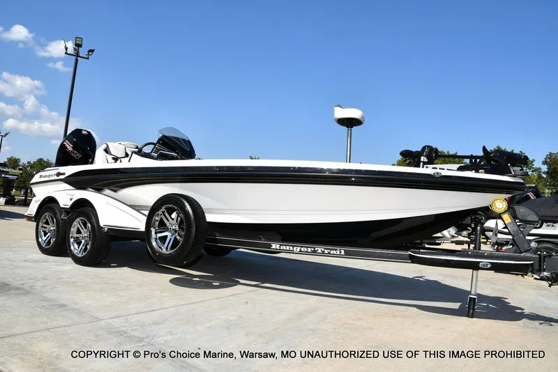 Slide: The Image of Ranger Z521R w/250Hp Pro-XS 2026 - 75