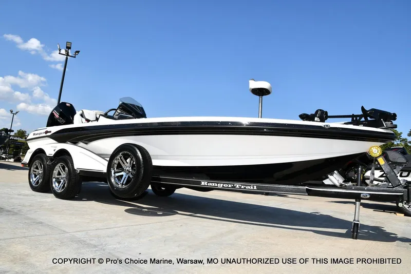 Slide: The Image of Ranger Z521R w/250Hp Pro-XS 2026 - 78