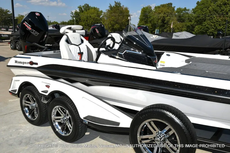 Slide: The Image of Ranger Z521R w/250Hp Pro-XS 2026 - 82