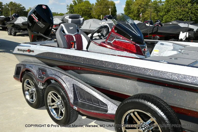 Slide: The Image of Ranger Z521R Traction Mat Interior 2026 - 4