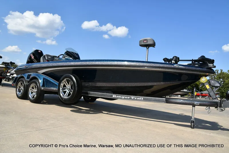 Slide: The Image of Ranger Z521R Traction Mat Interior 2026 - 9