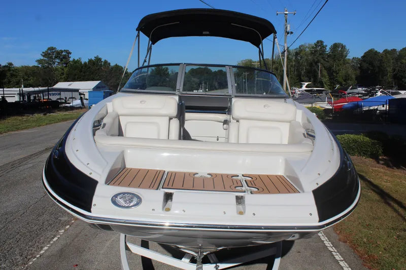 Slide: The Image of Crownline Boats Eclipse E2 2016 - 4