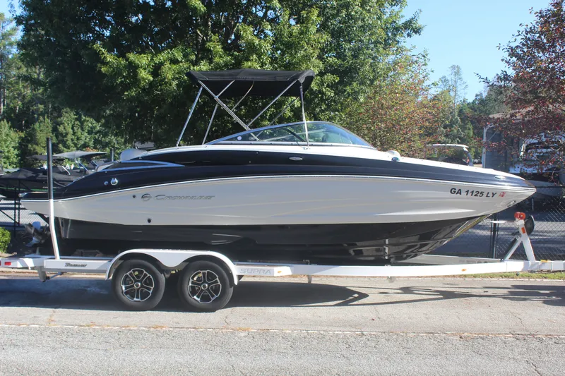 Slide: The Image of Crownline Boats Eclipse E2 2016 - 5