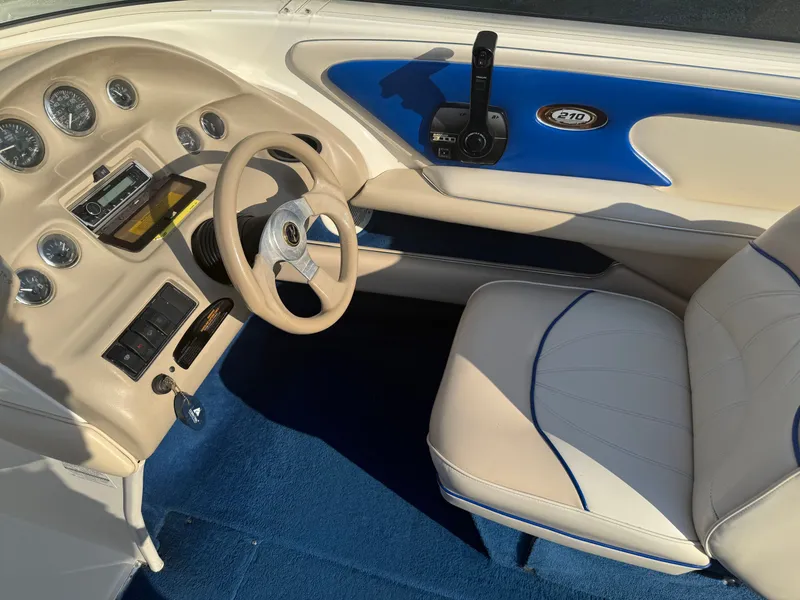 Slide: The Image of Sea Ray 210 1997 - 6