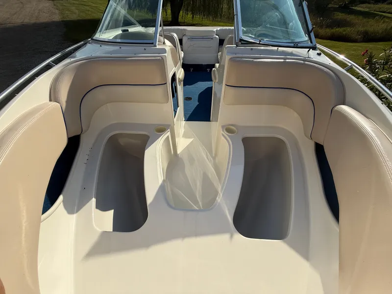 Slide: The Image of Sea Ray 210 1997 - 10