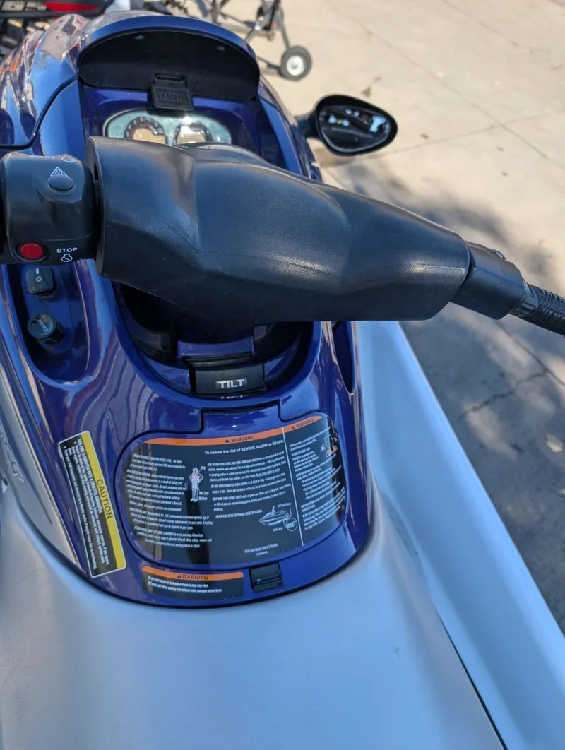 Slide: The Image of Yamaha WaveRunner XLT 1200 2002 - 10