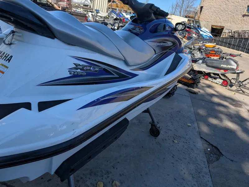Slide: The Image of Yamaha WaveRunner XLT 1200 2002 - 5