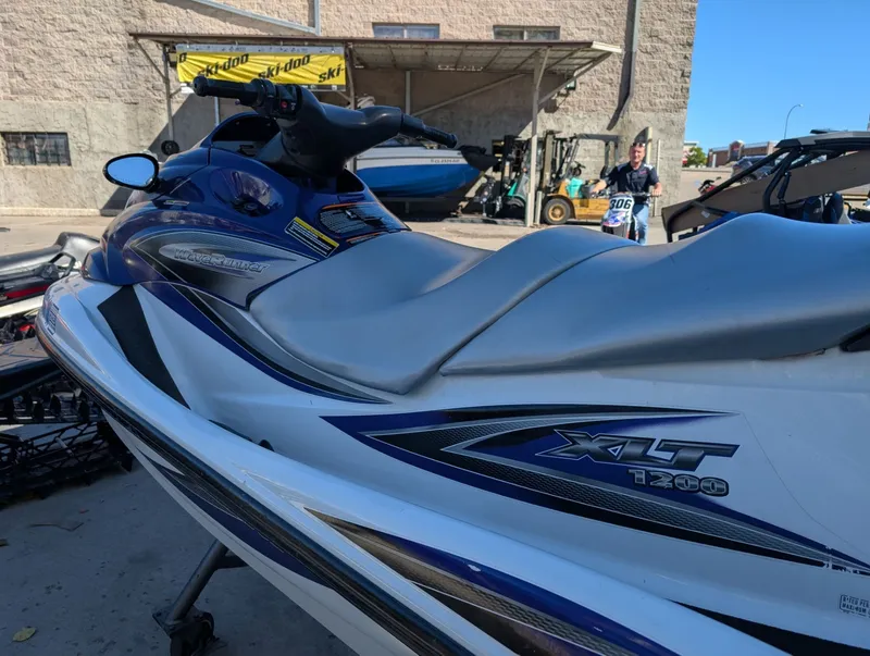 Slide: The Image of Yamaha WaveRunner XLT 1200 2002 - 7
