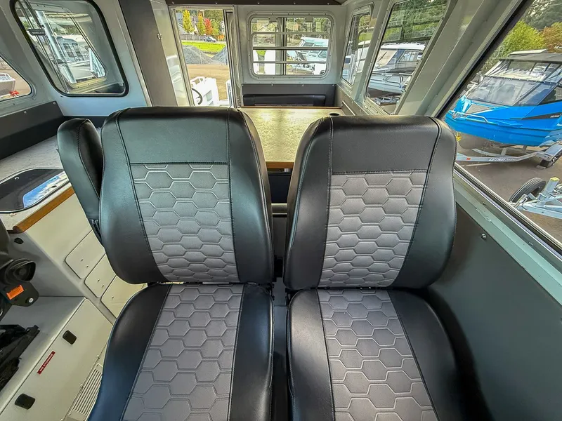 Slide: The Image of North River 3400 EXL Endurance 2026 - 11