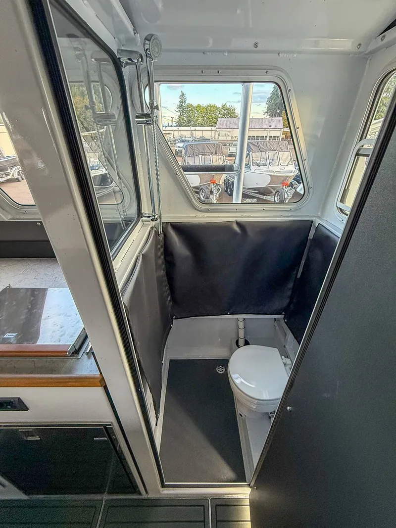 Slide: The Image of North River 3400 EXL Endurance 2026 - 15