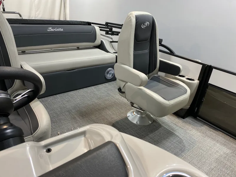 Slide: The Image of Barletta Cabrio 24UC 2026 - 10