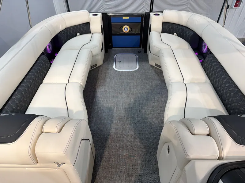 Slide: The Image of Barletta Lusso 25UCA 2026 - 6