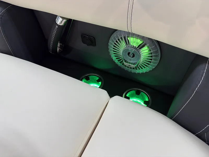 Slide: The Image of Barletta Lusso 25UCA 2026 - 8