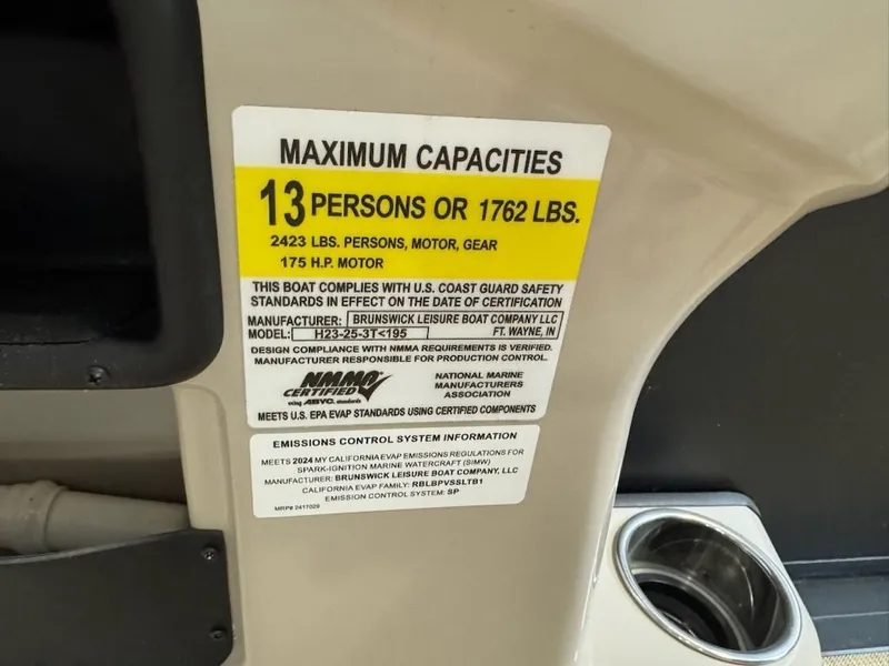 Slide: The Image of Harris Cruiser 230 CW 2024 - 8