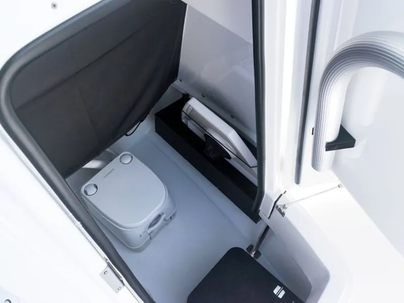 Slide: The Image of Blackfin 222 CC 2026 - 8