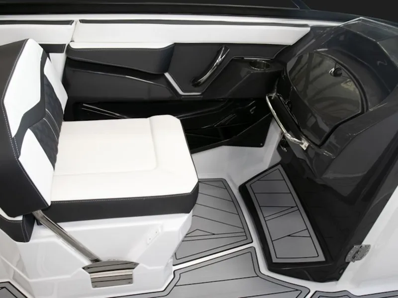 Slide: The Image of Monterey 258SS Super Sport 2026 - 9