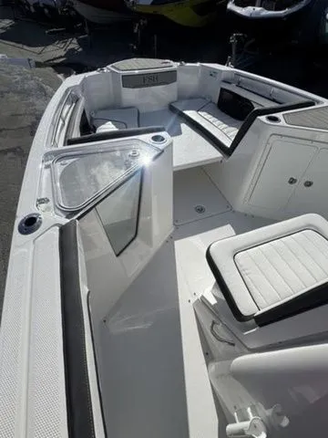 Slide: The Image of Yamaha 255 FSH Sport E 2026 - 18