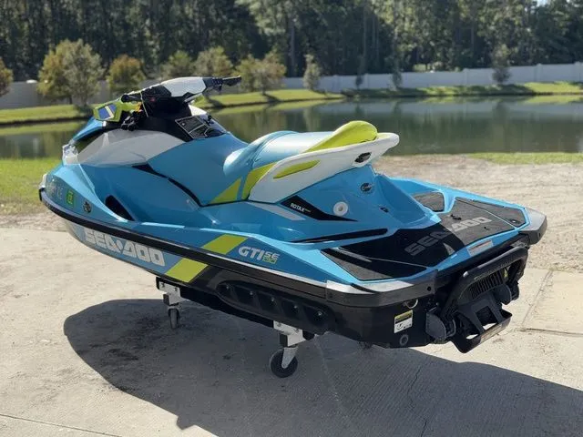 Slide: The Image of Sea-Doo GTI 2016 - 5