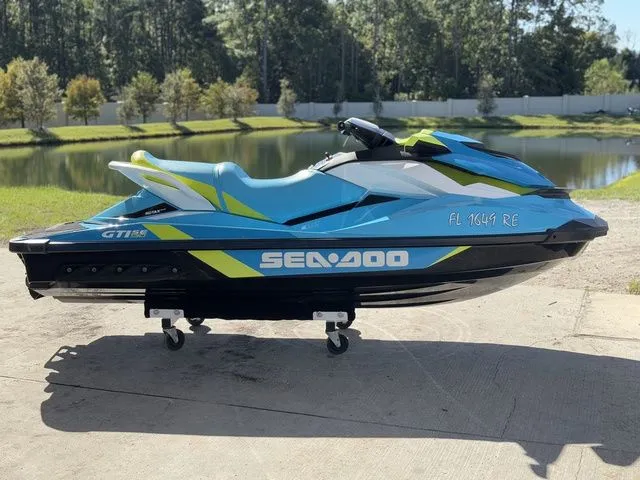 Slide: The Image of Sea-Doo GTI 2016 - 8